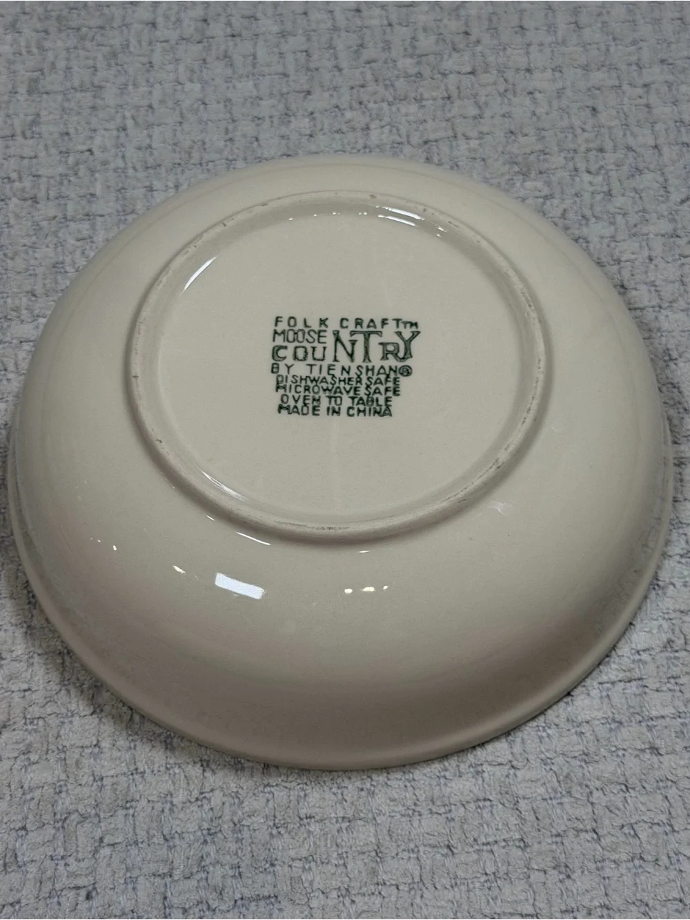 FOLK CRAFT MOOSE COUNTRY TIENSHAN GREEN SPONGEWARE 9” Serving Bowl Farmhouse